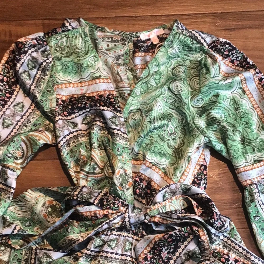 Luxxel green floral